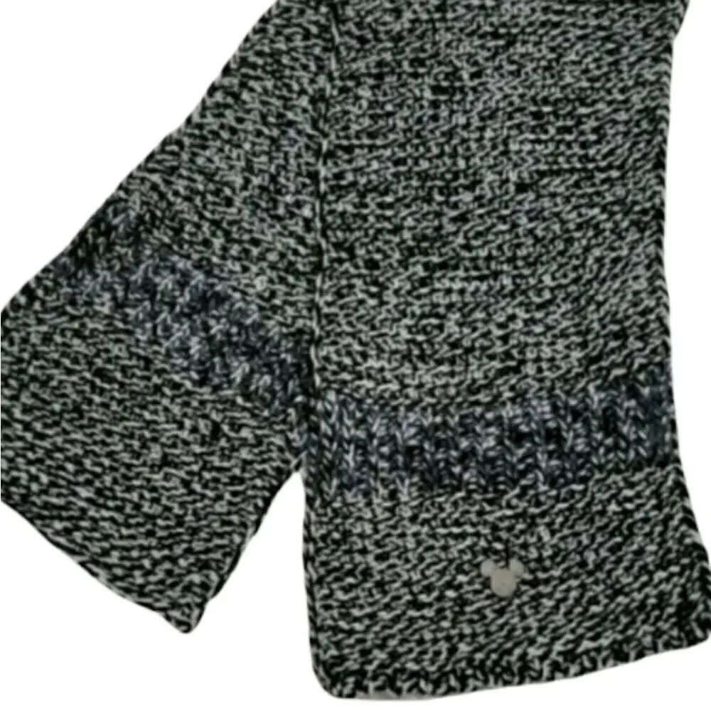 Disney knitted Scarf w/ Metal Mickey head closure